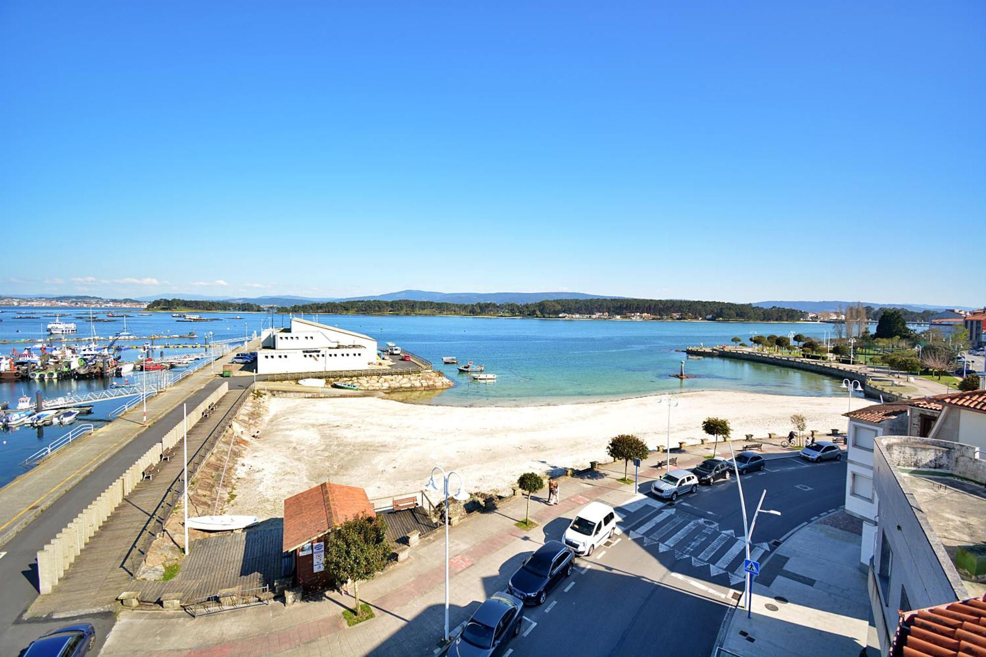 Apartamento Con Terraza Frente Al Mar En O Grove Bagian luar foto